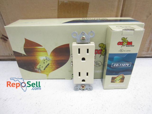 Lot 31-9117 - Approx (800) New Dual Plug Outlets #CO-1107V - (4) Boxes