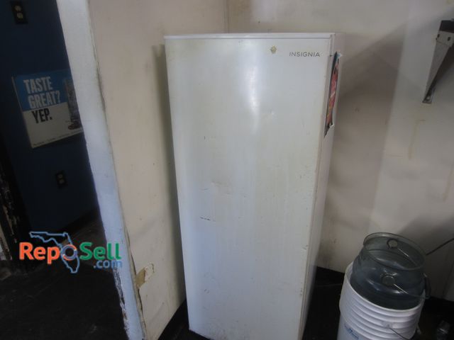 Lot 31-2044 - Insignia Freezer #NS-UZ53WH9, 55.5"H x 22"D - Powers On/Cold - BUYER MUST REMOVE/BRING DOLLY