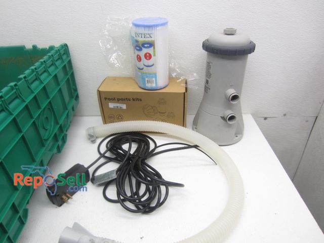 Lot 31-7091 - INTEX Pool Filter #C-1000 (Powers On) W/ Extra Filters, Hoses &amp; Misc. Parts - Tote Included