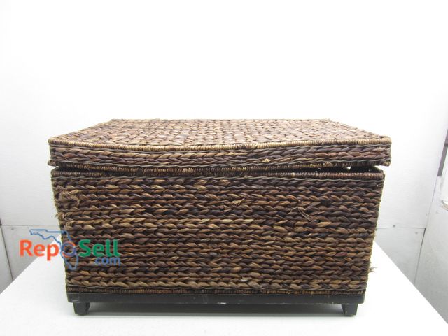 Lot 31-8272 - Wicker Chest 30"Dx18"x19"H