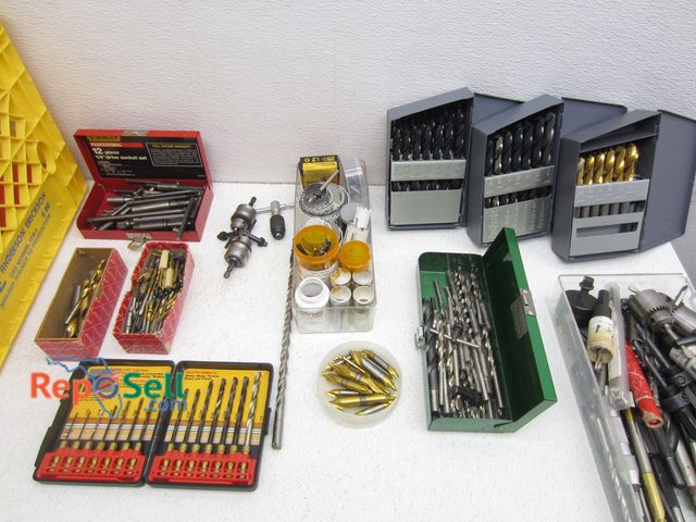 Lot 31-5150 - Crate of Drill Bits and Chucks: Stanley, Tapcon, etc.