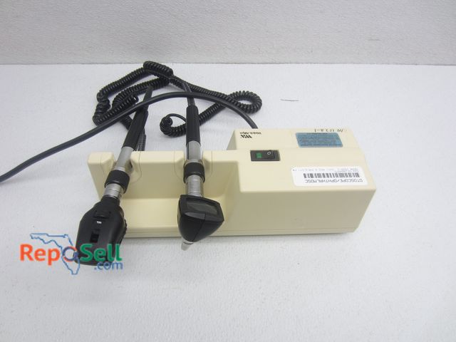 Lot 31-9280 - Welch Allyn Otoscope/Opth Set, 767 Transformer - Powers On