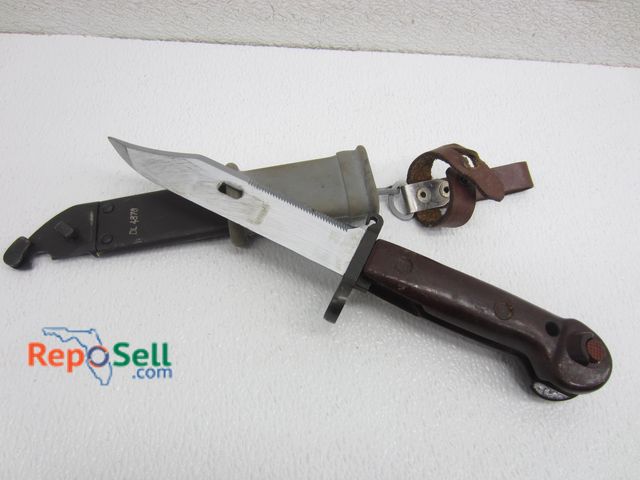 Lot 31-9138 - Military Bayonet