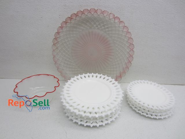 Lot 31-7549 - Assortment of Depression Glass: (5) Dinner Plates, (4) Salad Plates, etc.
