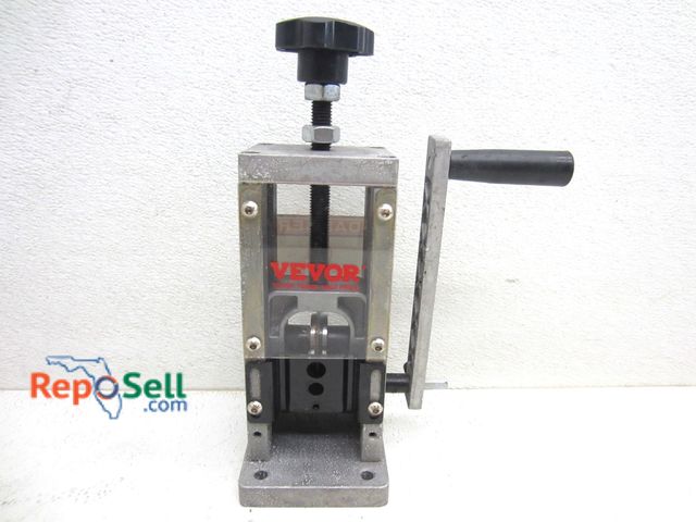 Lot 31-9177 - Vevor Wire Stripper #SD-25
