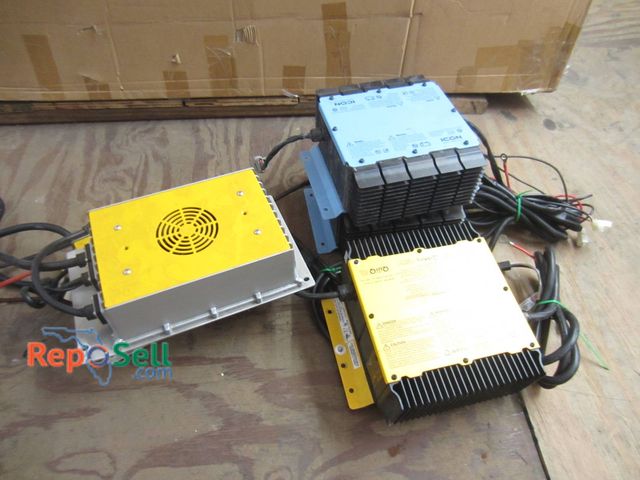Lot 31-1123 - (5) Industrial Battery Chargers Icon & QuiQ: WT4820ZG HM4820L ICON 912-4300 48V 20A