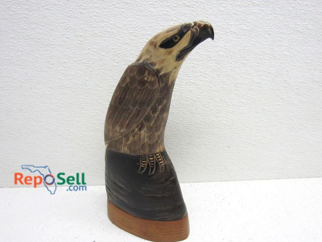 Lot 31-6432 - Wood Carved Bird of Prey w/Textured Feathers 10"H