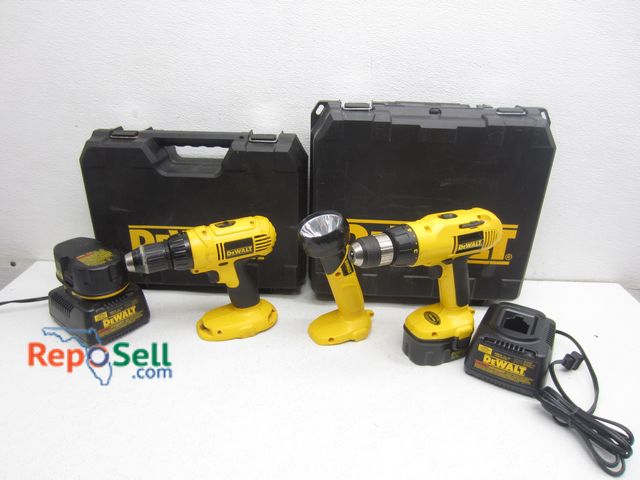 Lot 31-5541 - DeWalt Tools: 18V Drill #DC970, 14.4V Drill #DW991, Flashlight #DW906 - Each Drill Has Battery &amp;...