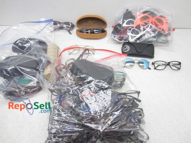 Lot 31-6148 - Lot Of RX Sunglasses And Glasses, Some Brand Names