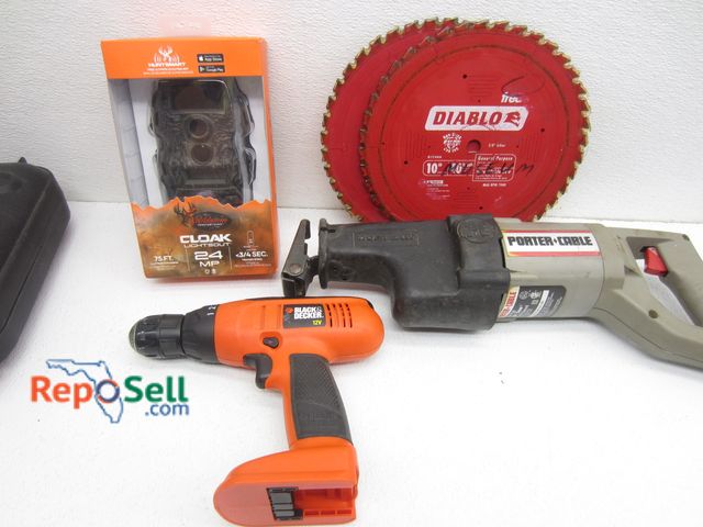 Lot 31-7399 - Tool/Sporting Goods Lot: Porter Cable Tiger Saw #738 (Powers On), Black &amp; Decker Drill w/Case, B...