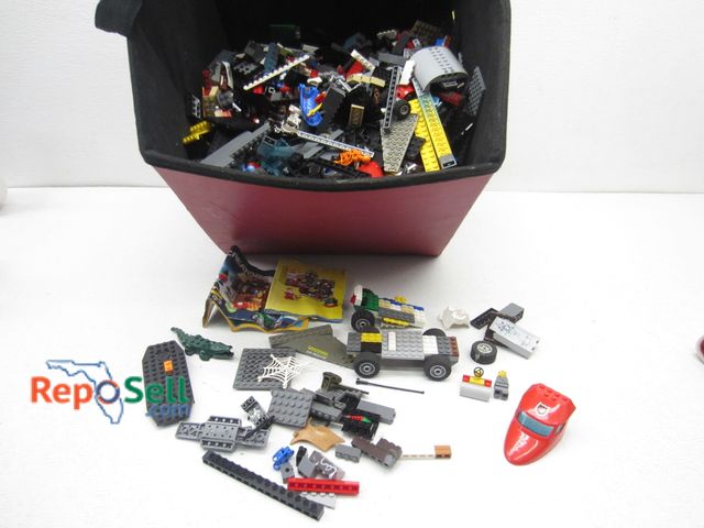 Lot 31-5362 - Tote With Legos
