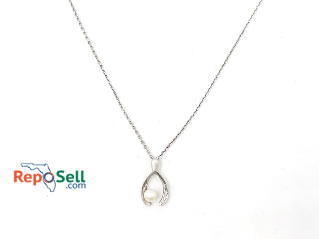 Lot 31-6004 - .925 Silver Wishbone/Pearl Pendant with 18" Chain - 1.89g total