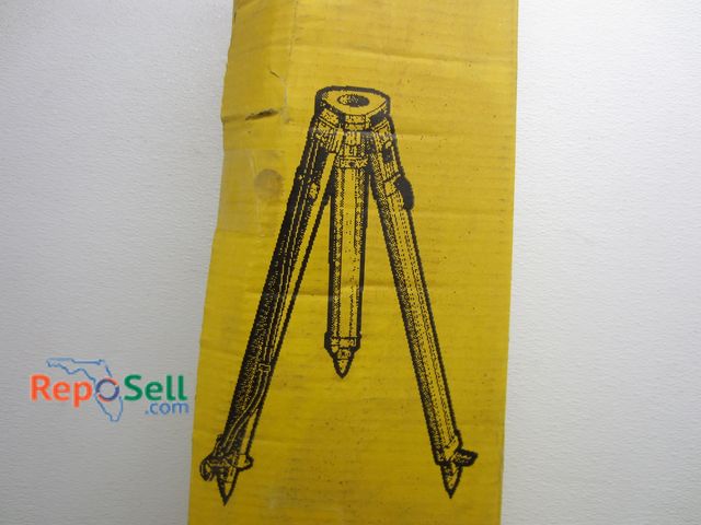 Lot 31-3137 - New DeWalt Heavy Duty Construction Tripod - Some Box Damage, #DW0736