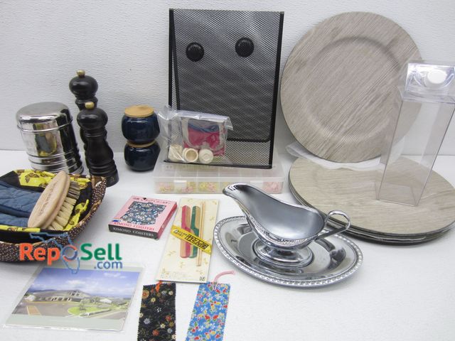 Lot 31-2054 - Kitchen Lot: Cookie Stamps, Recipe Holder, (4) Sur la Table Plates etc