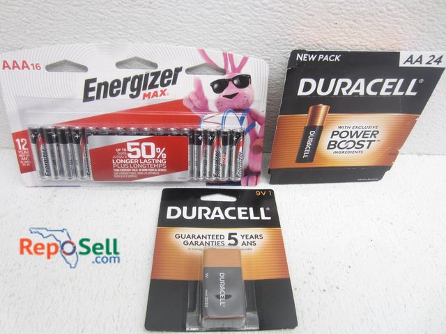 Lot 31-7131 - Duracell &amp; Energizer Batteries: (1) 9V, 2021, (24) AA, 2024, (16) AAA, 2023