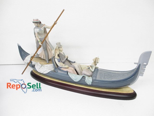 Lot 31-3299 - Retired Lladro Gondola with Stand #1350  Signed by J Ruiz  - 29" L x 15" H