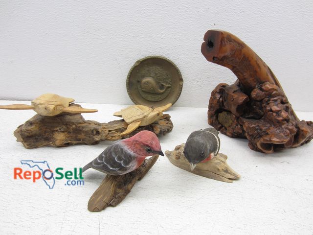 Lot 31-5399 - Decor Lot: Wood Birds, Turtle, Brass fish, etc.