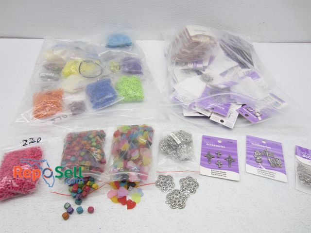 Lot 31-4421 - Large Collection of Jewelry Making Supplies: Beads, Charms, etc.