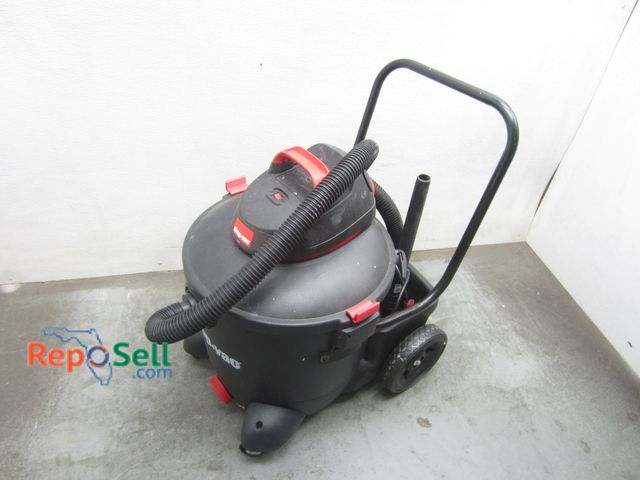 Lot 31-4376 - Rolling Wet/Dry Shop Vac: 12Gal, 6.0HP - Powers On