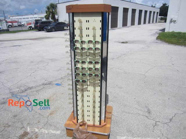 Lot 31-4483 - Sunglasses Rack on Wheels w/(12) Pairs of New Sunglasses, 25.5x70.5"T