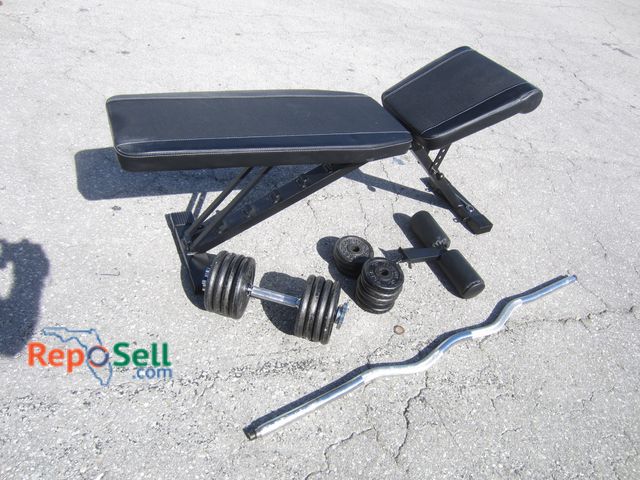 Lot 31-5087 - SpoxFIt Weight Bench With 2.5 And 5 lb Weights