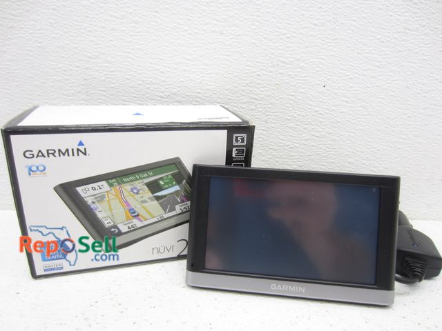 Lot 31-3434 - Garmin GPS Navi 2597 LMT - Power On