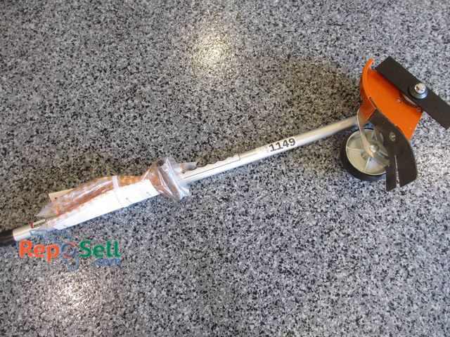 Lot 31-1149 - New Stihl FCS-KM Straight Shaft Edger Featuring A Durable Metal Shaft. Designed For Precision Edging...
