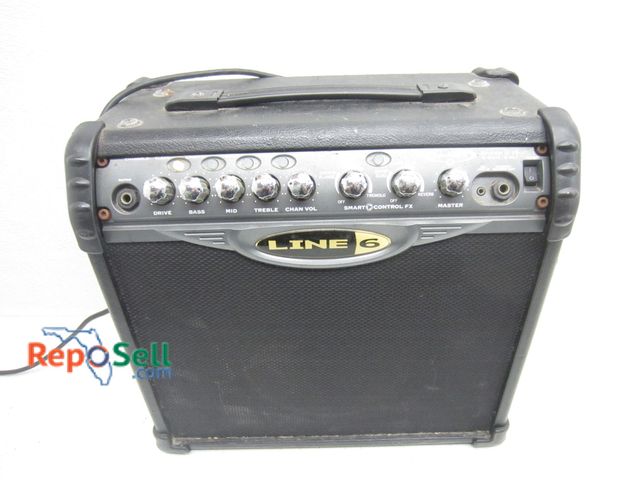 Lot 31-6089 - Line 6 Spider II 15 Amp - Power On