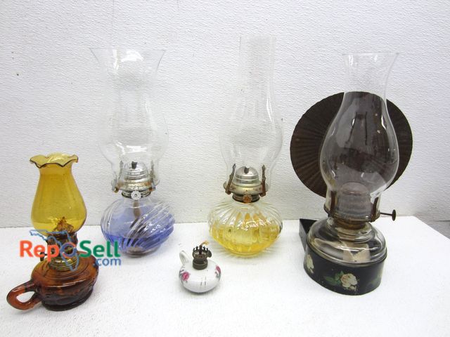 Lot 31-3405 - (5) Vintage Kerosene Lamps