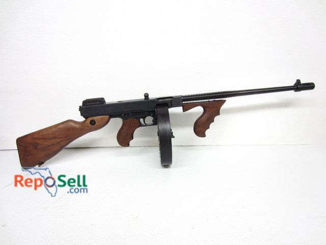 Lot 31-9035 - Auto Ordinance "Tommy Gun" Model 1927A1 .45 Rifle with Type "C" Magazine, (1) Clip, Hard Case - Seri...