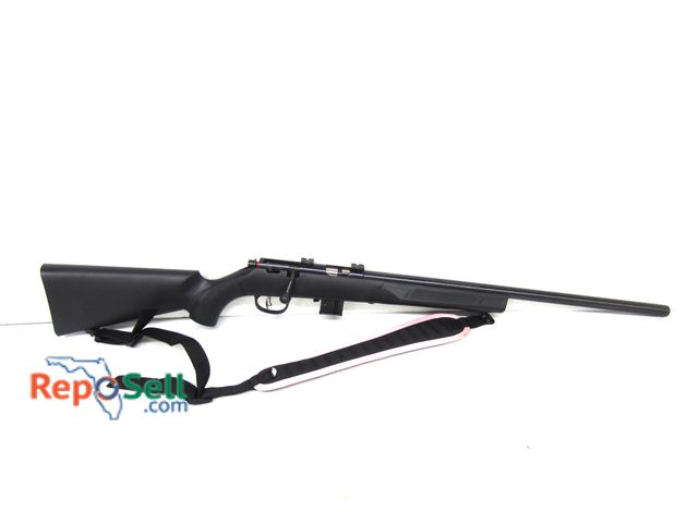 Lot 31-6448 - Marlin Model XT-17 .17HMR Bolt action rifle with 22" Heavy Barrel includes 2 magazines and soft case
