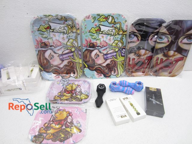 Lot 31-3497 - (13) Silicone Pipes, (13) Twisty Glass Blunts, (3) Trays