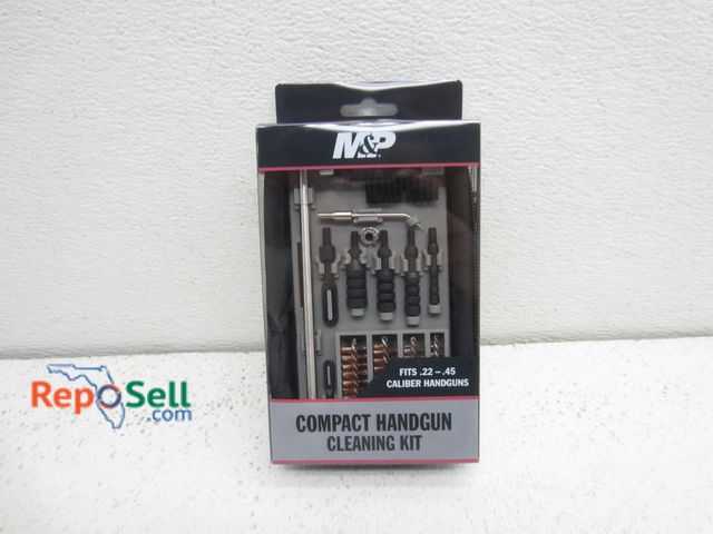 Lot 31-9400 - New Smith &amp; Wesson Handgun Cleaning Kit - .22-.45 Cal.
