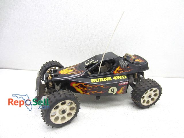 Lot 31-9364 - Kyosho Burns 4WD Gas RC Car