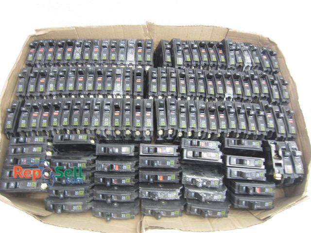 Lot 31-8549 - Approx (105) Square D 120V Breakers
