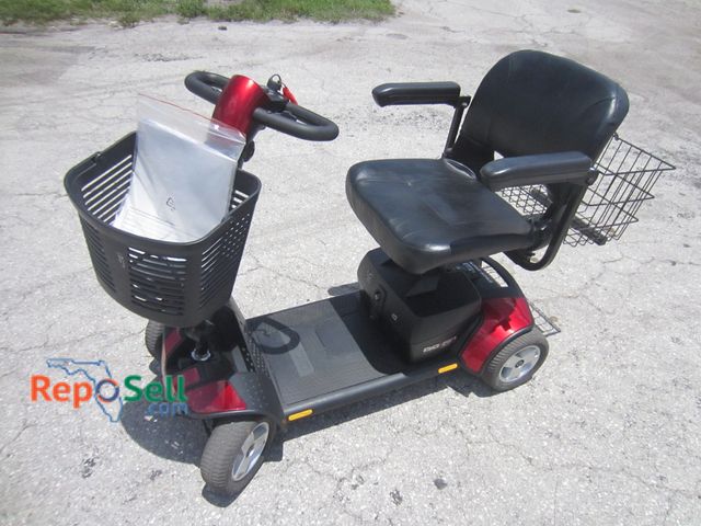 Lot 31-6253 - L74 Mobile Pride Elite Mobile Scooter With New Battery - Powers On, Ran When Tested