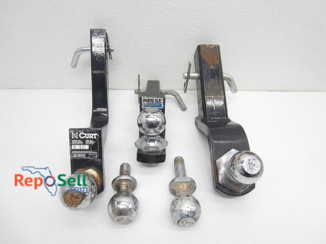 Lot 31-5456 - (5) Trailer Hitches And Balls