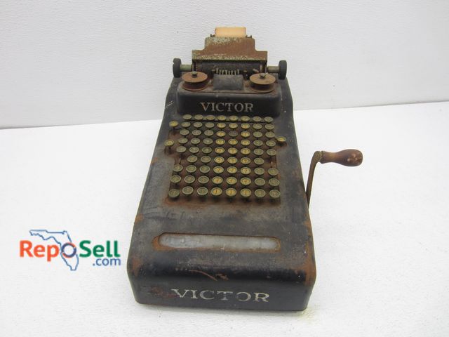 Lot 31-5176 - Victor Adding Machine