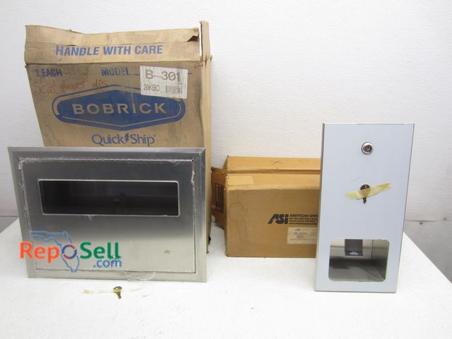 Lot 31-5343 - (2) New Soap Dispensers And Seat Cover Dispenser - All With Keys