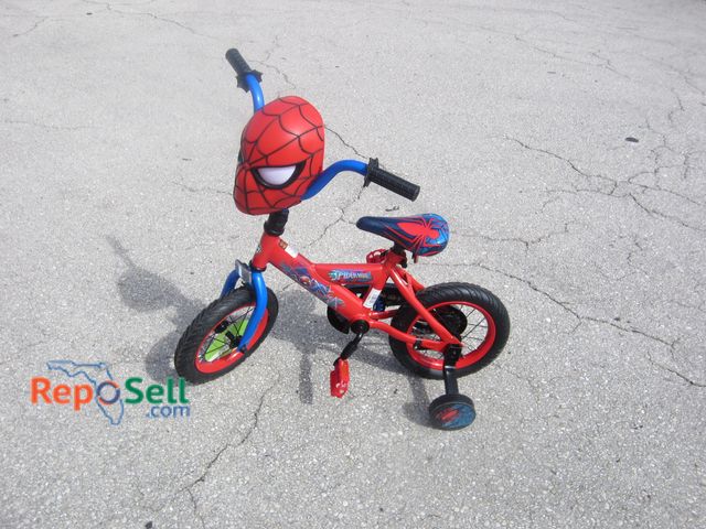 Lot 31-1066 - Kids Huffy Spiderman Bike w/Training Wheels
