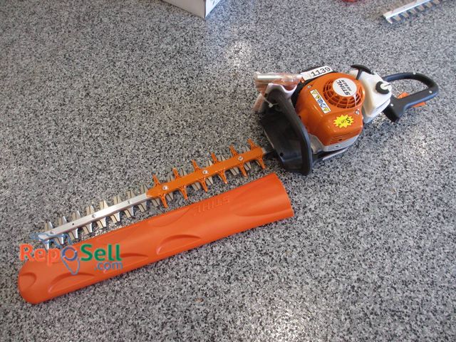 Lot 31-1139 - New Stihl HS 82R Gasoline Hedge Trimmer, Designed For Professional Hedge Maintenance. Features Preci...