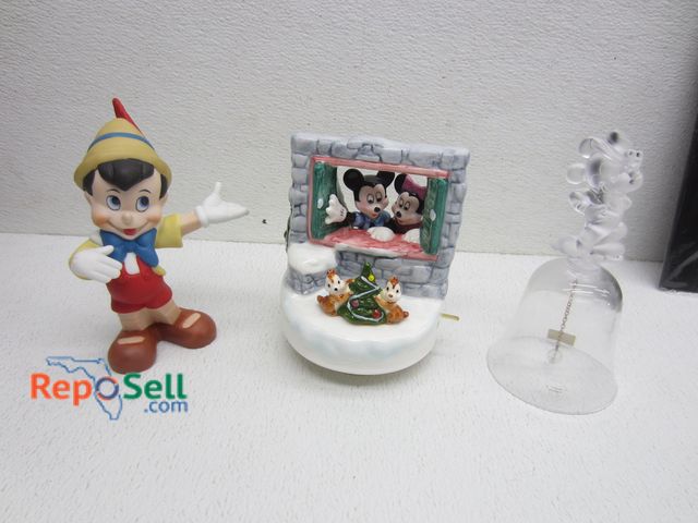 Lot 31-8195 - Disney Collectibles: Music Box, Glass Bell, Clipboards, etc. - Worked When Tested