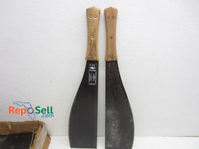 Lot 31-6460 - (14) New Promedora Machetes 21.5" L