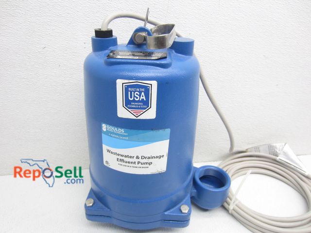 Lot 31-2349 - Submersible Pump Model WE0511HH, 1/2 HP, 2NPT, 3885 WE Series - Powers On - Over $1000 Retail