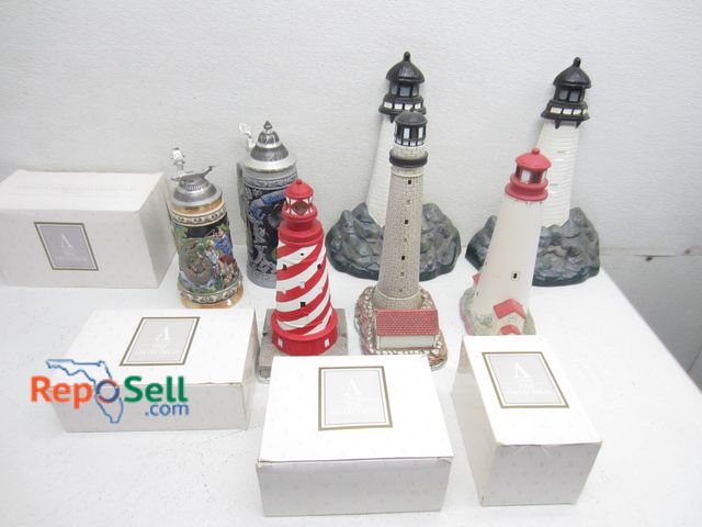 Lot 31-6037 - (10) Collectibles: (2) Steins with lids, (4) Nativity Heirloom Collections, (4) Lighthouses