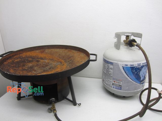 Lot 31-4040 - Propane Cooker w/Tank -18lbs