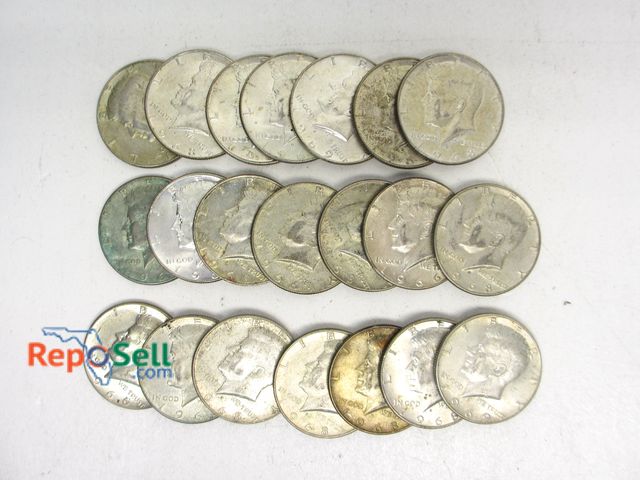 Lot 31-4001 - (21) 40% Silver Kennedy Half Dollars 1965-70