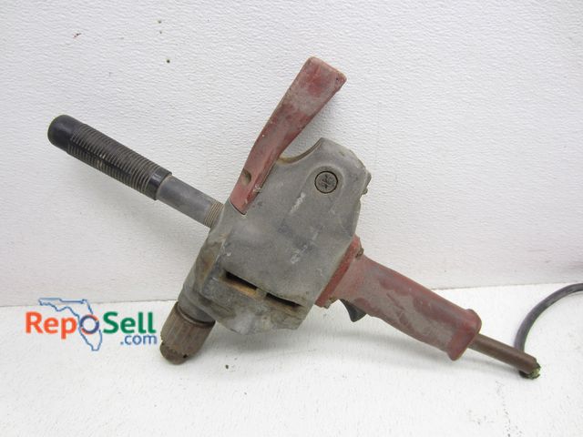 Lot 31-5236 - Milwaukee 1/2" Drill - Powers On