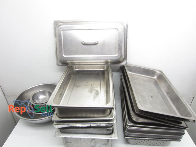 Lot 31-3513 - Restaurant Equipment Lot: Approx. (22) Chaffing Dishes w/Lids &amp; Assorted Mixing Bowl Sizes