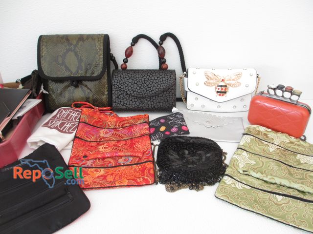 Lot 31-1477 - (7) Purses And Cloth Jewelry Holders: Rafel Sanchez, Cappagallo, N.B.